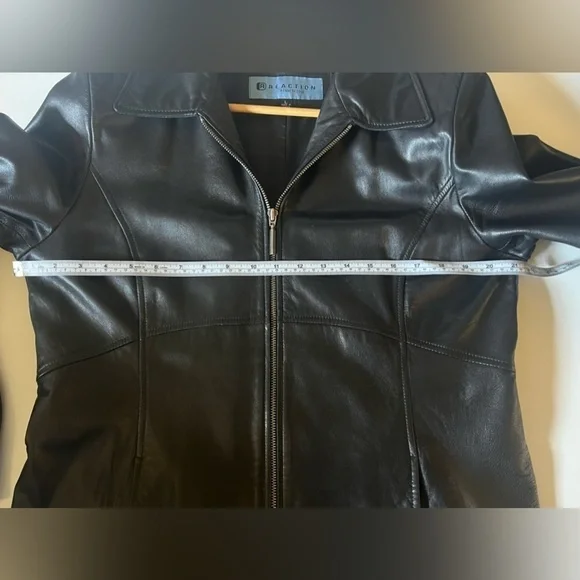 Reaction Kenneth Cole Women’s Leather Jacket Size Large - Picture 6 of 12